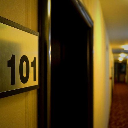 Hotel Espana Naselje Starosjedilaca Kültér fotó