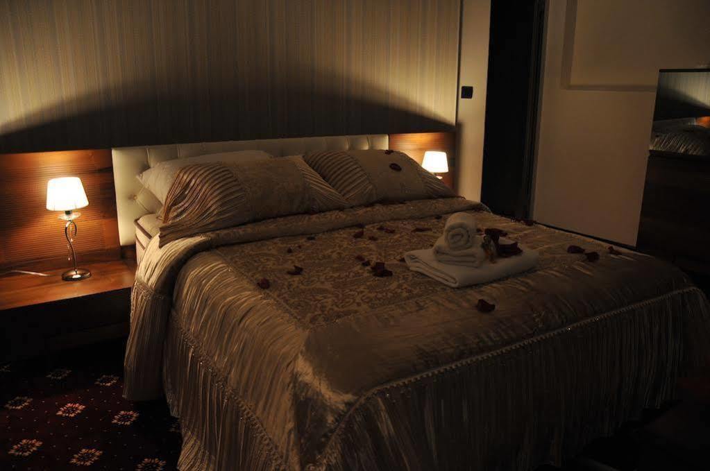 Hotel Espana Naselje Starosjedilaca Kültér fotó